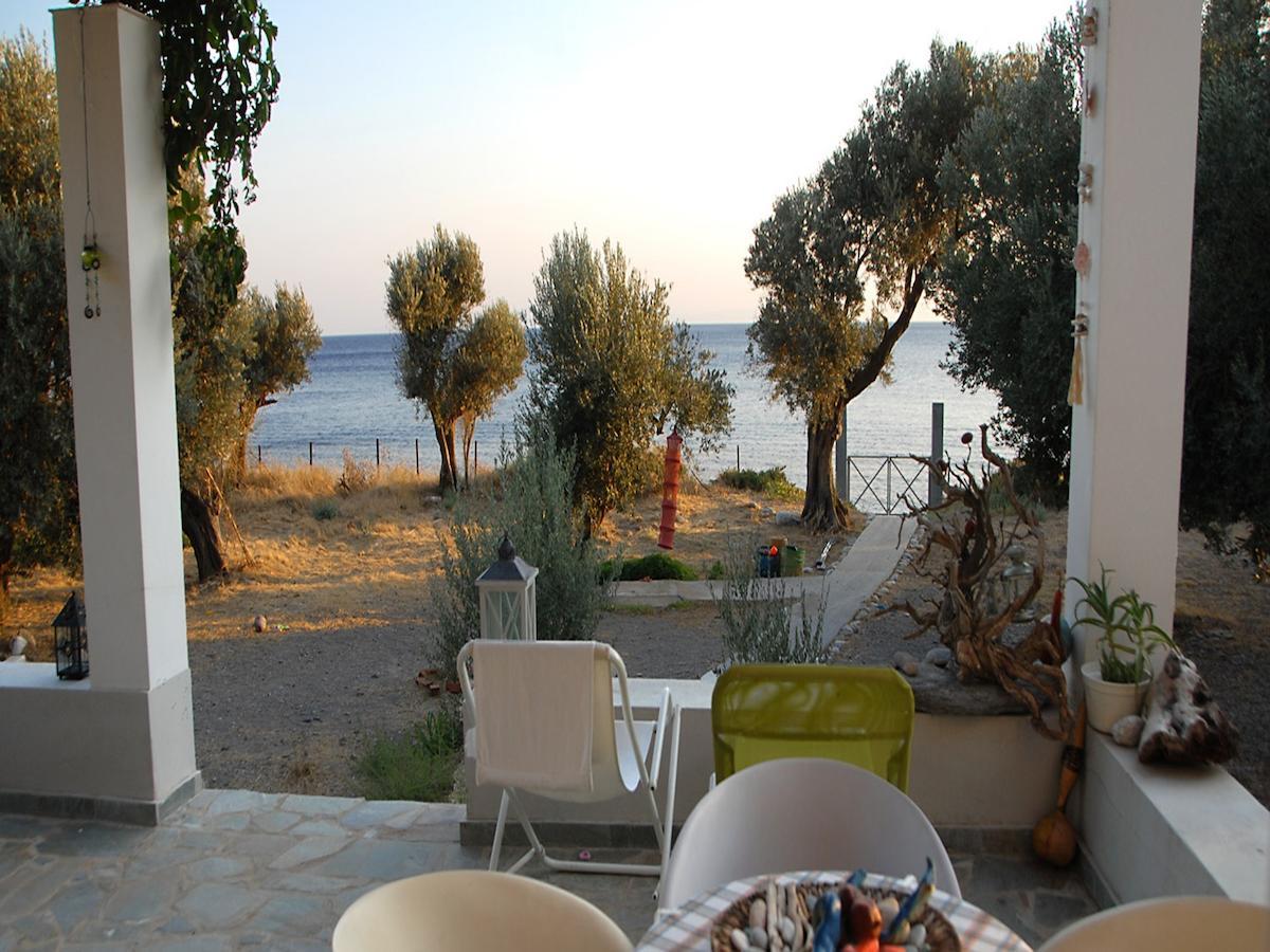 Melinda Holiday House Plomari Habitación foto